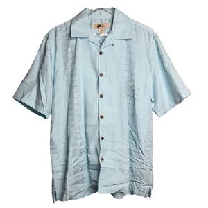 Light Blue Short Sleeve Shirt with Button-Up Front